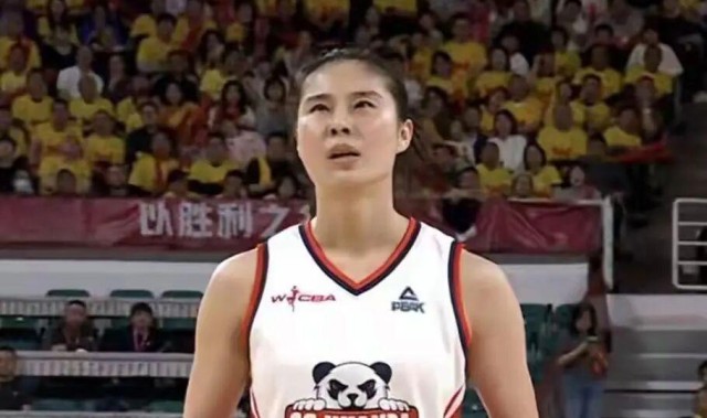 李缘15分6篮板2助攻成为总决赛MVP 四川女篮74-65胜山西